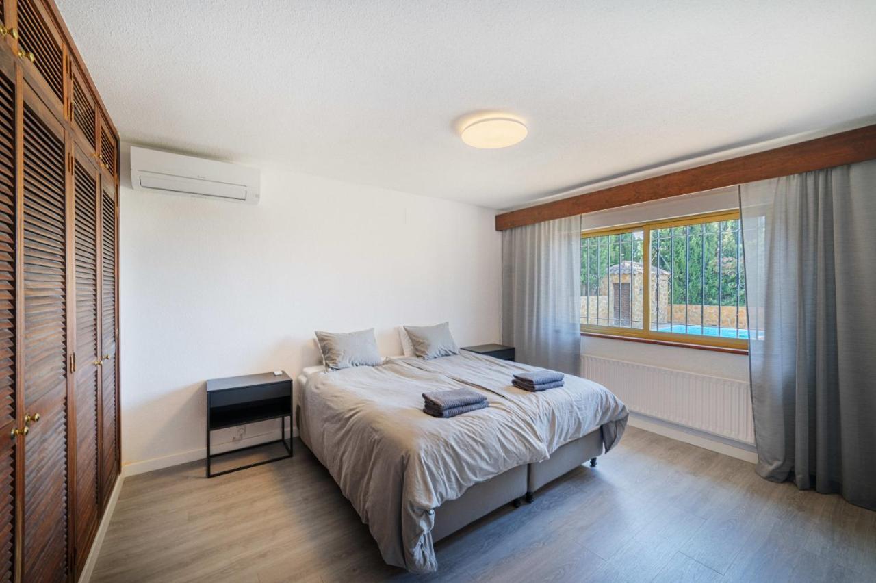 Villa Mimosa Sleeps 8 With Heated Pool Santa Fe de los Boliches Buitenkant foto